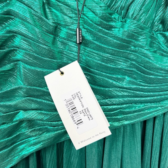 NWT Retrofete Doss Dress in Natural Green XS
